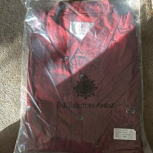 NEW IN PLASTIC The Territory Ahead XL red button-down shirt 100%cotton
